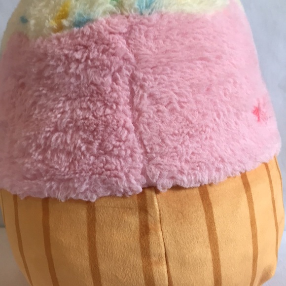 FuzzAmallow Clara the cupcake Squishmallows Kelly Toy kids stuffed toy plush 12" - Picture 8 of 10